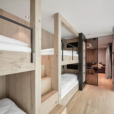 White Pearl By Myalps *